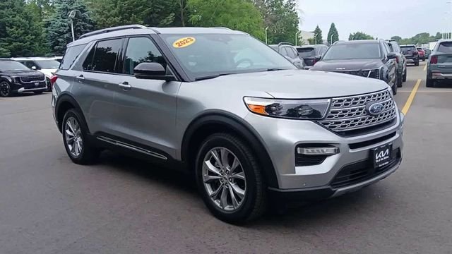 Used 2023 Silver Metallic Ford Limited image 5