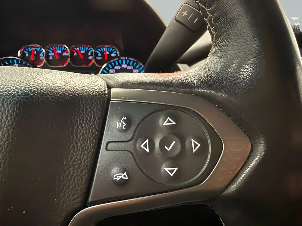 Used 2020 White Chevrolet Premier image 20