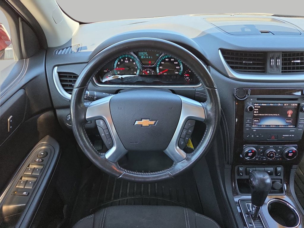 Used 2015 Red Chevrolet LT image 10