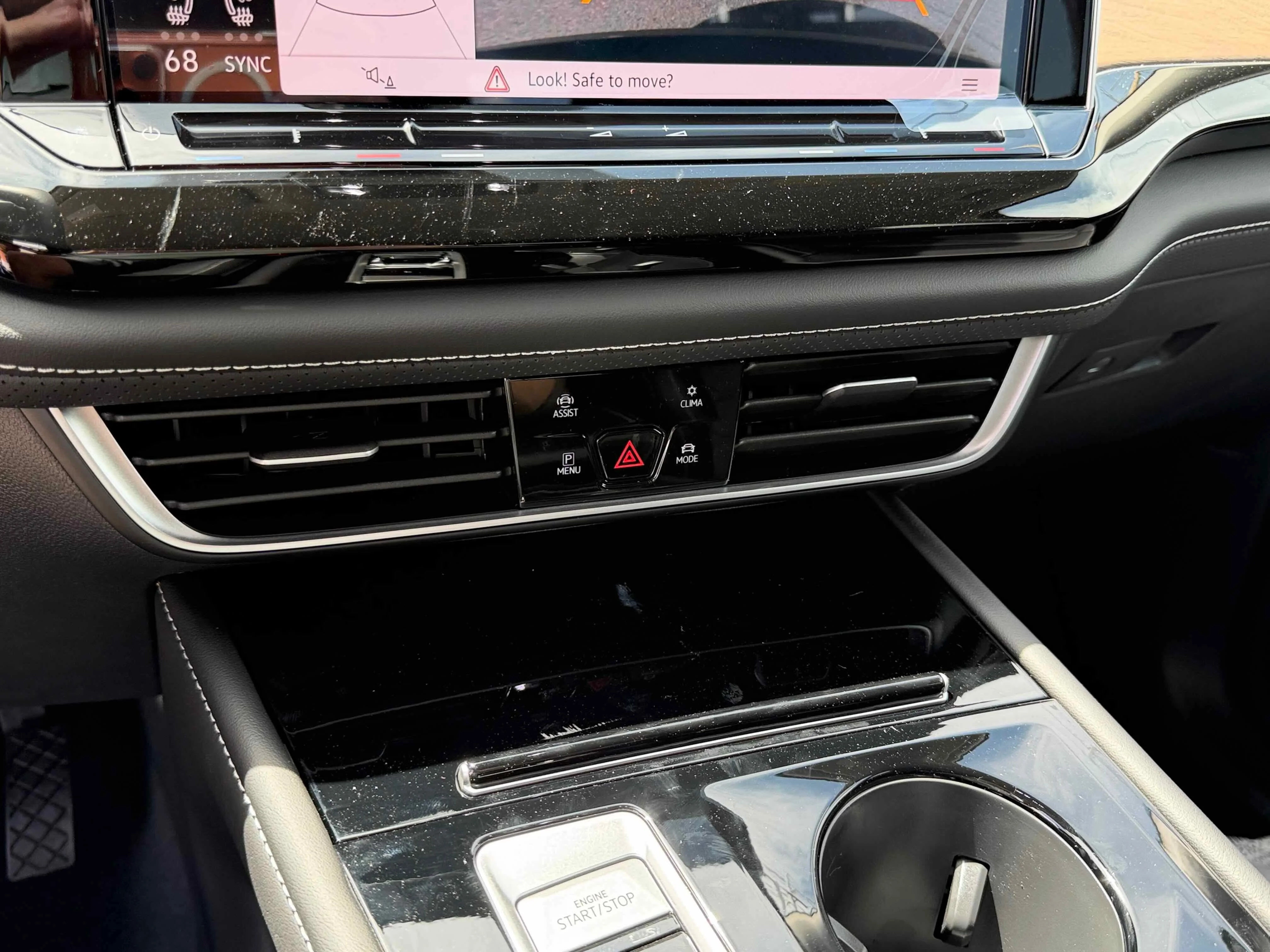 New 2026 Green Volkswagen 2.0T SE w/Technology image 23