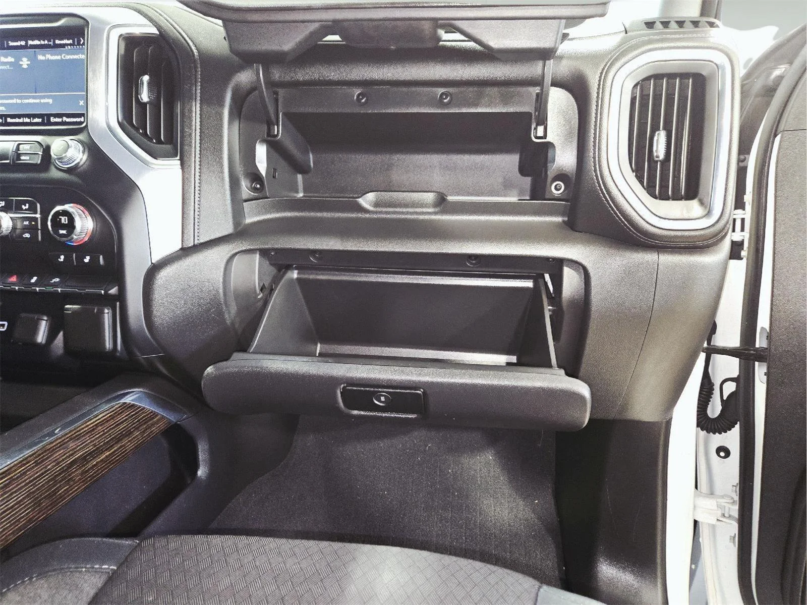 Used 2021 Summit White GMC Elevation image 57