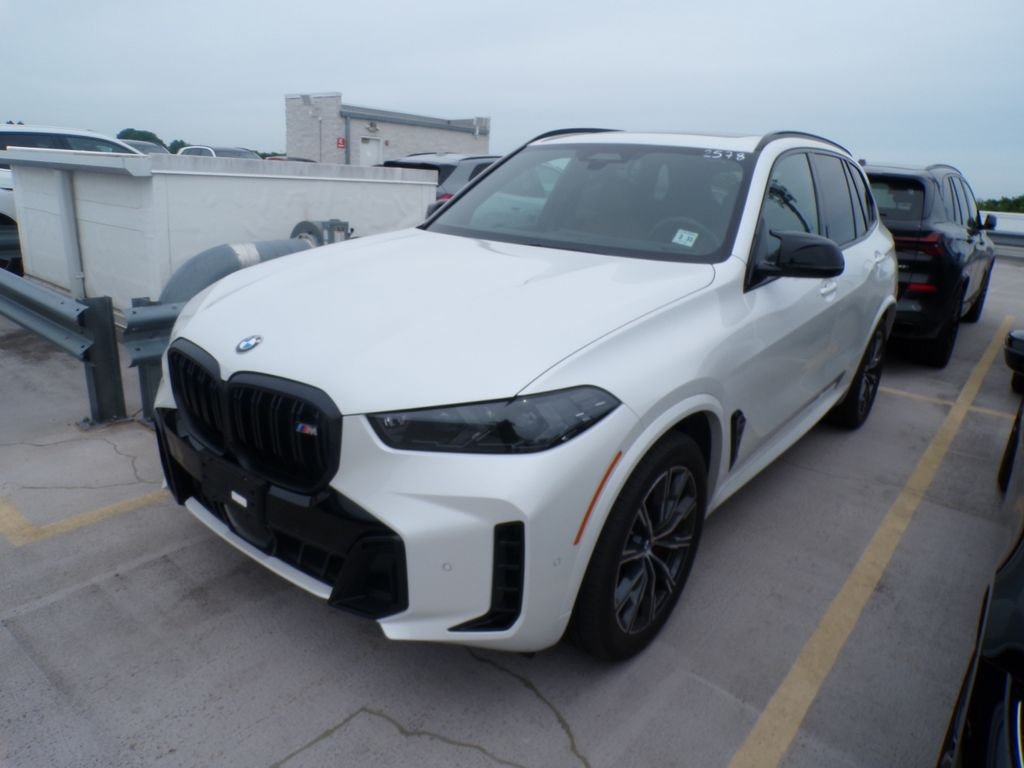 2026 BMW X5 M60i's photo