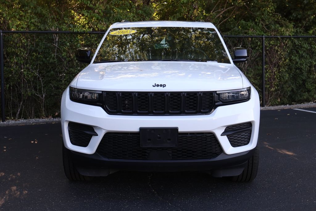 2023 Jeep Grand Cherokee Altitude - Photo 2