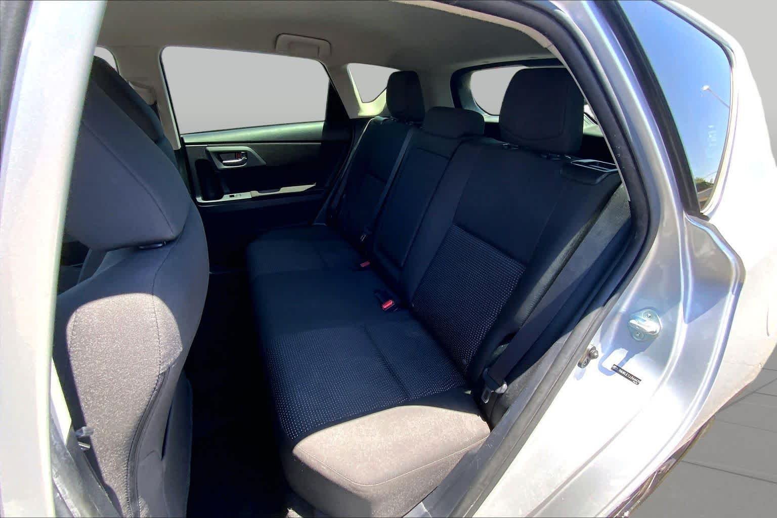 Used 2018 Classic Silver Metallic Toyota  image 21