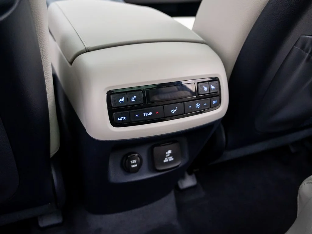 Used 2023 Gray Hyundai Limited image 21
