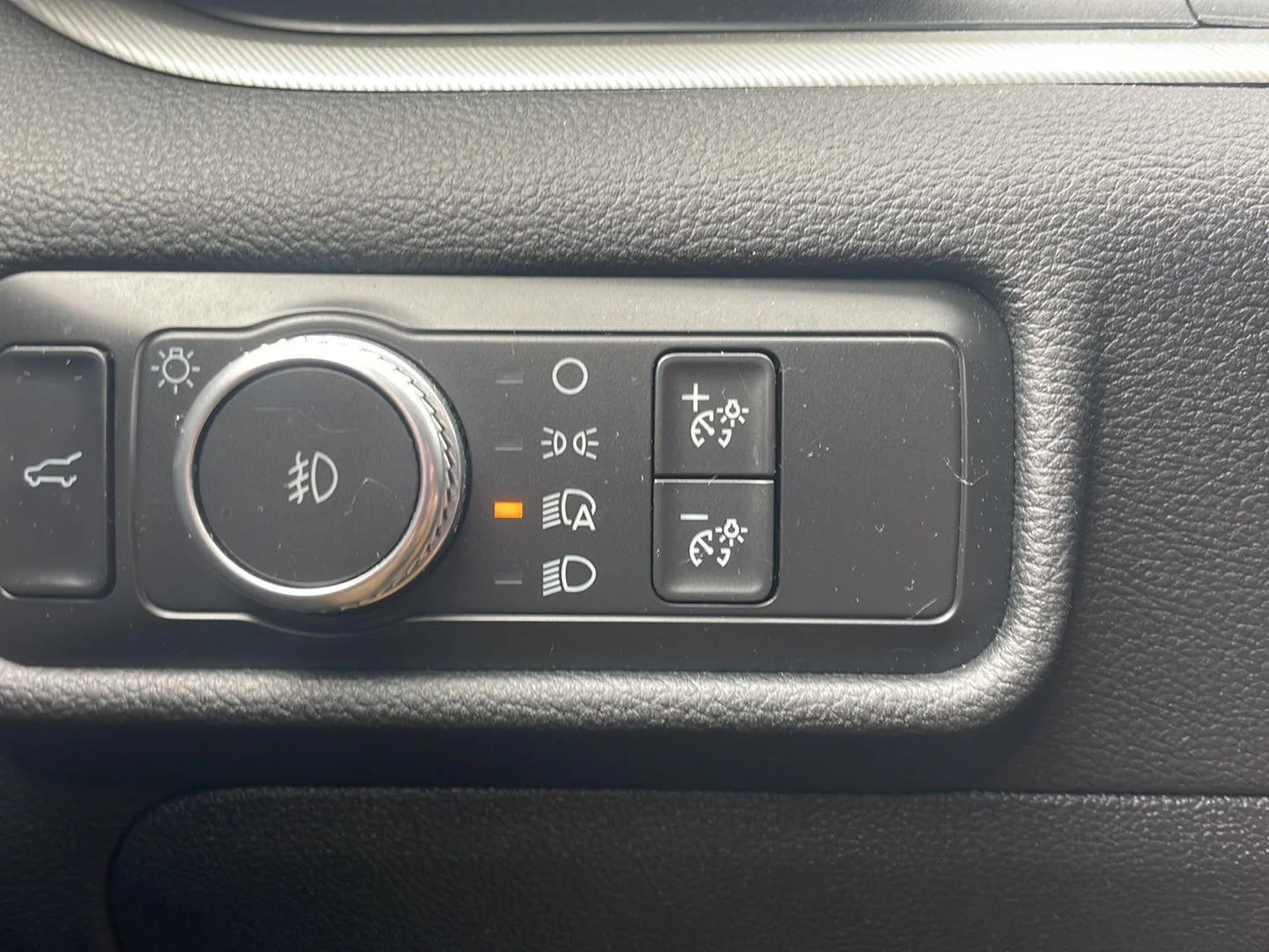 Used 2020 Iconic Silver Ford XLT image 7