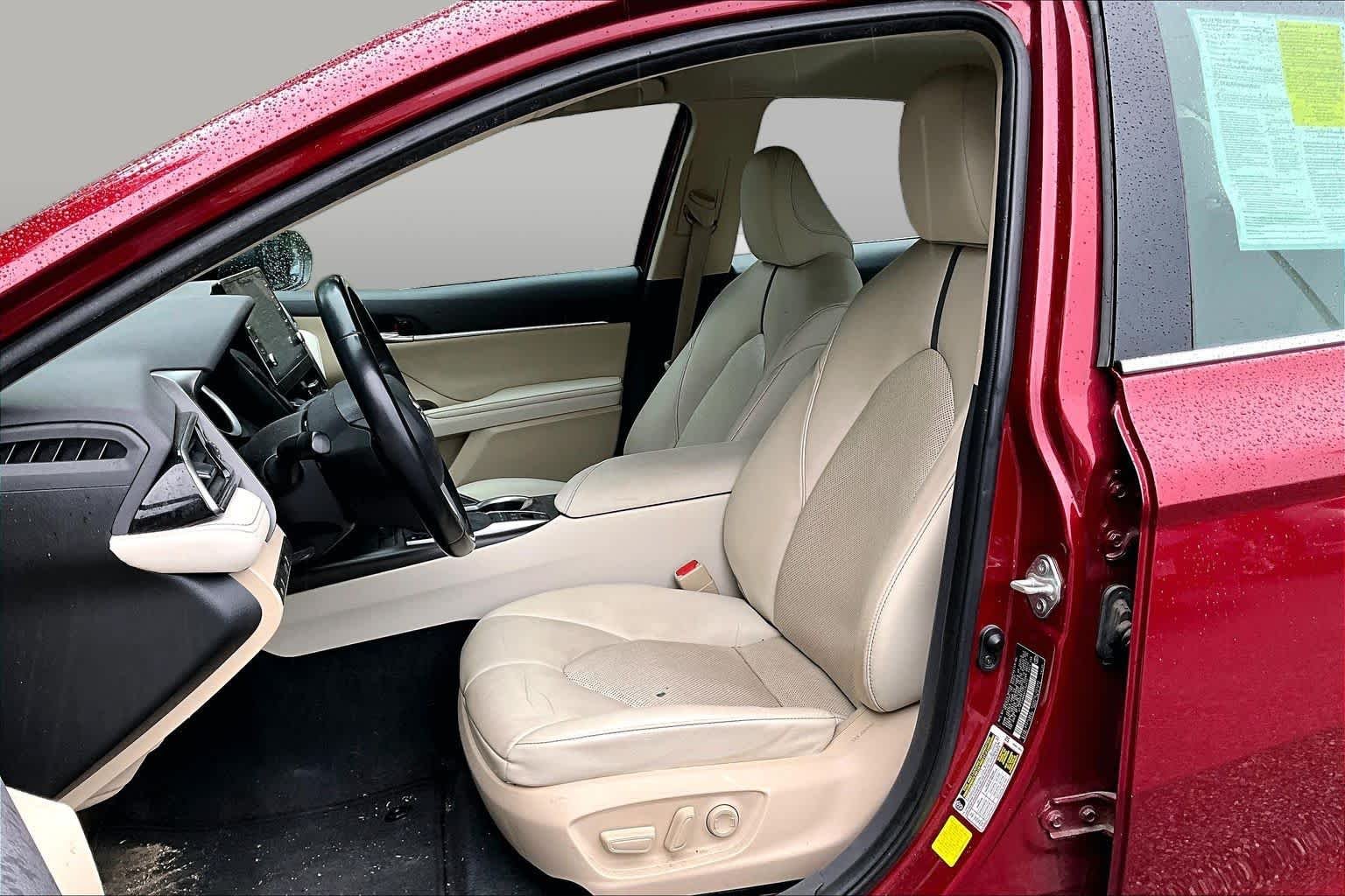 Used 2022 Ruby Flare Pearl Toyota Hybrid XLE image 8