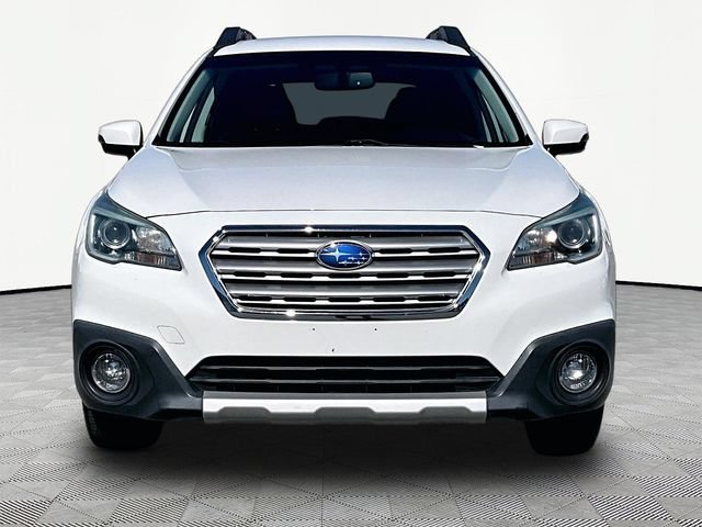 Used 2016 Subaru Outback Limited with VIN 4S4BSBJC2G3263893 for sale in New Castle, DE
