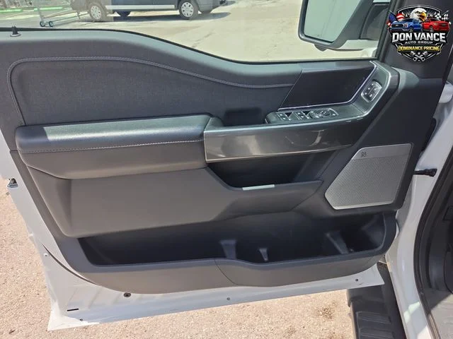 Used 2023 White Ford Lariat image 10