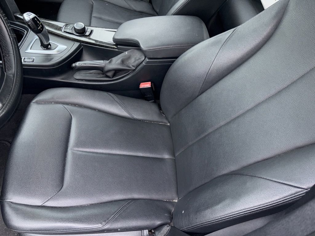 Used 2015 Mineral Gray Metallic BMW 320i image 5