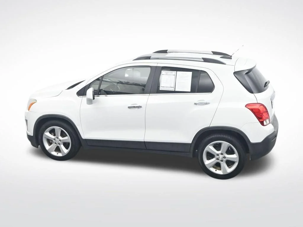 Used 2016 Summit White Chevrolet LTZ image 36