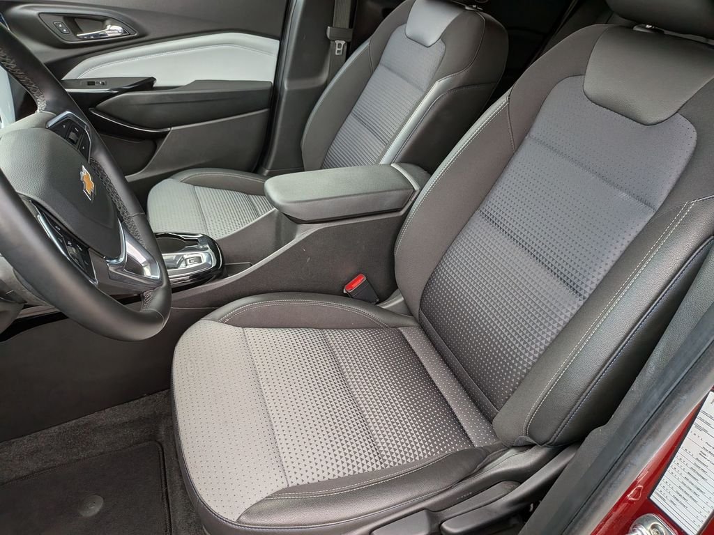 Used 2025 Red Chevrolet LT image 14
