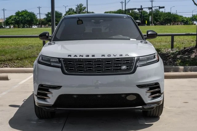 Certified Used 2025 Gray Land Rover Dynamic SE image 6