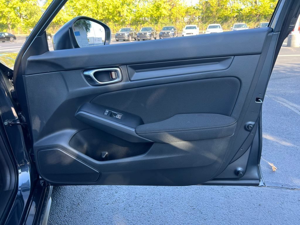 2026 Honda Civic Hatchback Sport - Photo 23