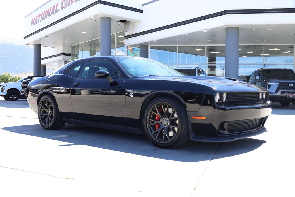 Used 2015 Pitch Black Clearcoat Dodge SRT Hellcat image 8