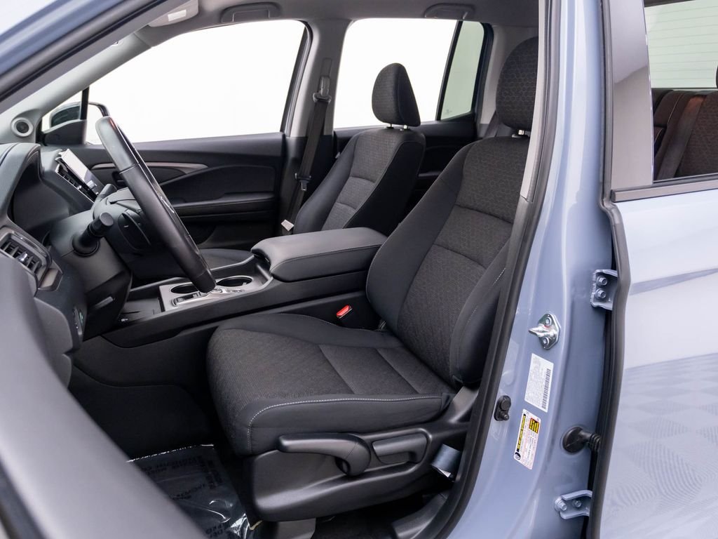 Certified Used 2025 Sonic Gray Pearl Honda AWD SPORT image 16