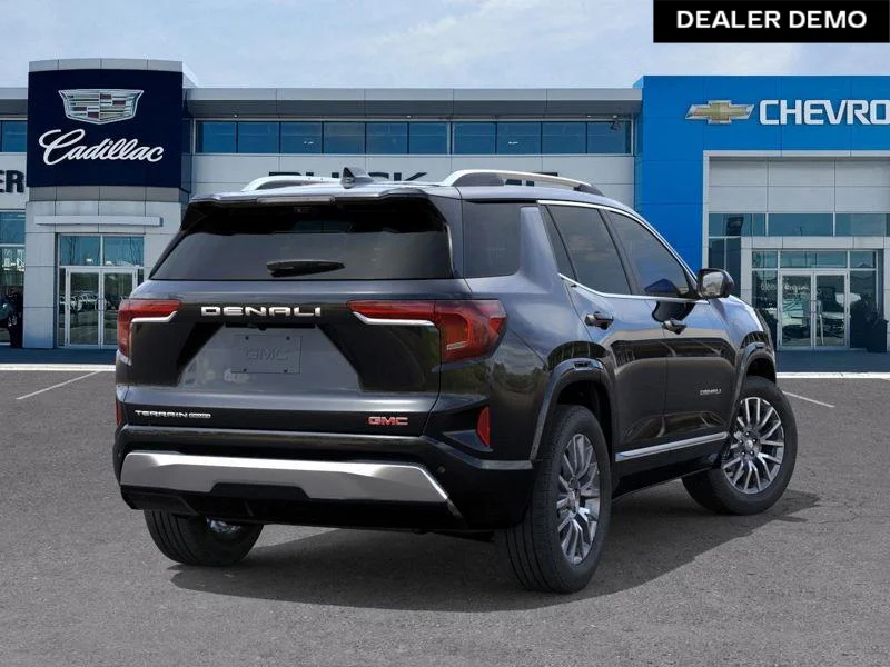 Used 2026  GMC Denali image 4
