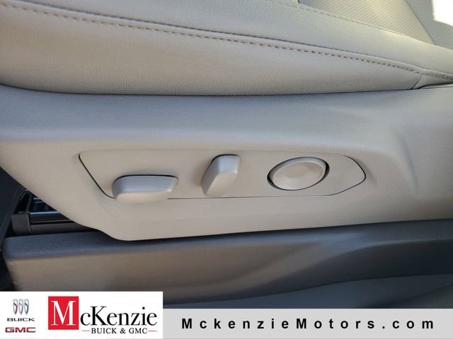 New 2026 Glacier White Tricoat GMC SLT image 7