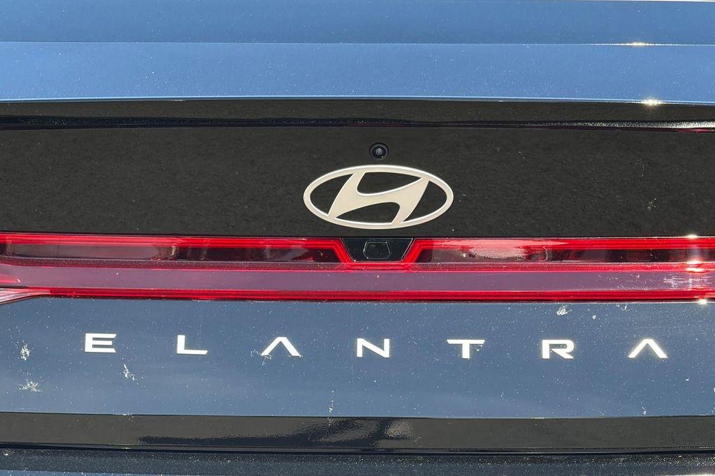 New 2026 Black Hyundai SEL Sport image 20