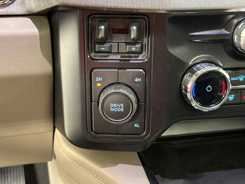 Used 2026 White Ford Platinum image 43