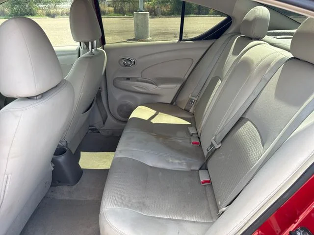Used 2014 Red Nissan 1.6 SL image 10