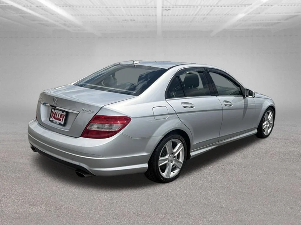 Used 2011 Silver Mercedes-Benz C 300 image 8