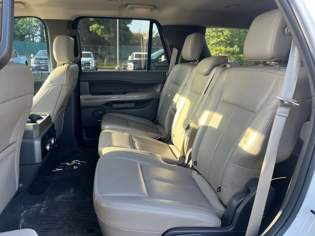 Used 2020 White Metallic Ford XLT image 12