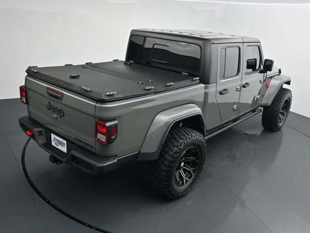 Used 2023 Gray Jeep Sport S image 27