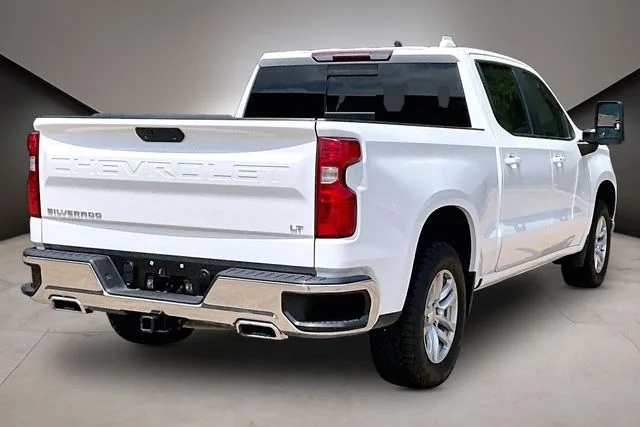 Used 2020 White Chevrolet LT image 6