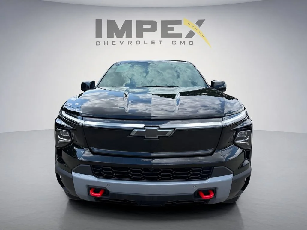 Used 2026 Black Chevrolet Trail Boss - Max Range image 8