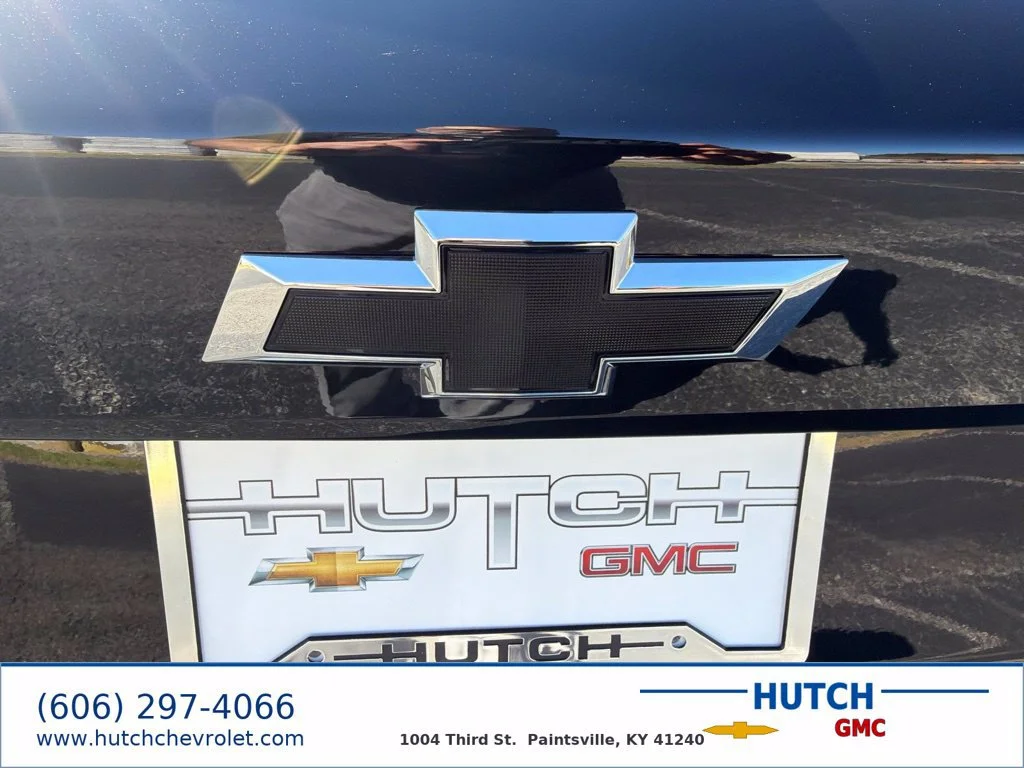 New 2026 Mosaic Black Metallic Chevrolet ACTIV image 14
