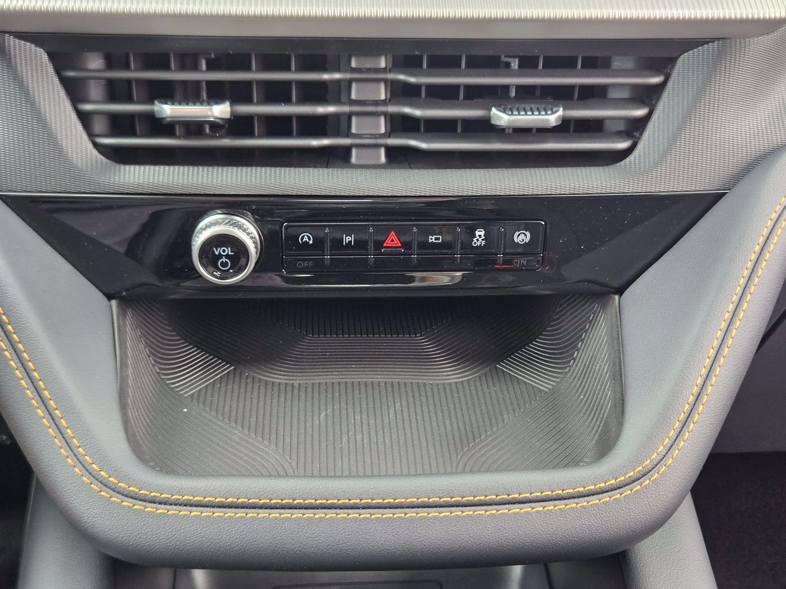 New 2026 Agate Black Metallic Ford Tremor® image 13