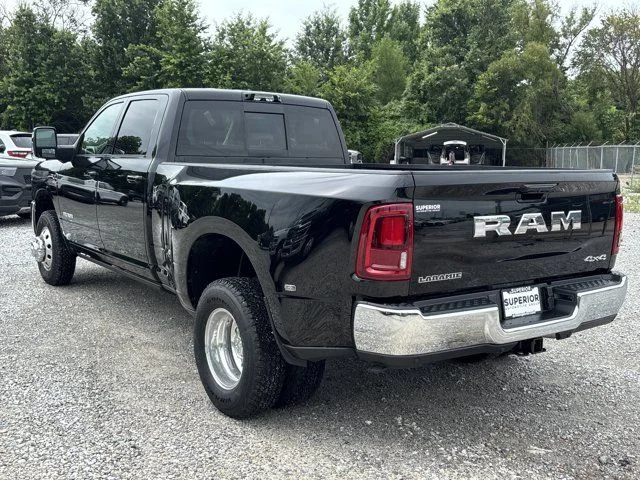 New 2026 Diamond Black Crystal Pearl-Coat Exterior Paint RAM Laramie image 9
