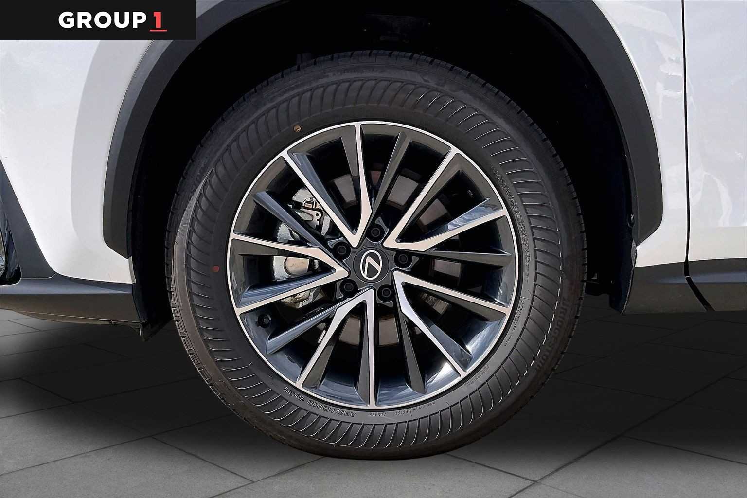 Used 2026 Ultra White Lexus Premium image 9