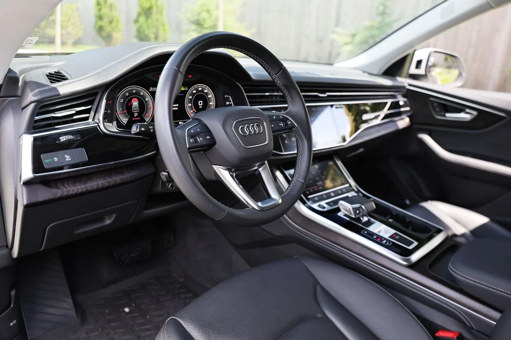 Used 2023 Carrara White Audi 55 Premium Plus image 18