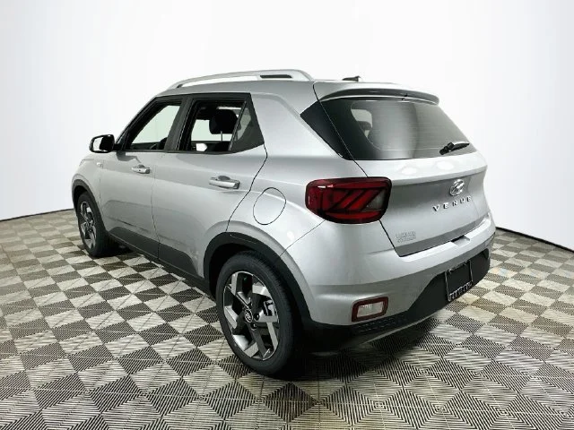 New 2026 Silver Hyundai SEL image 4