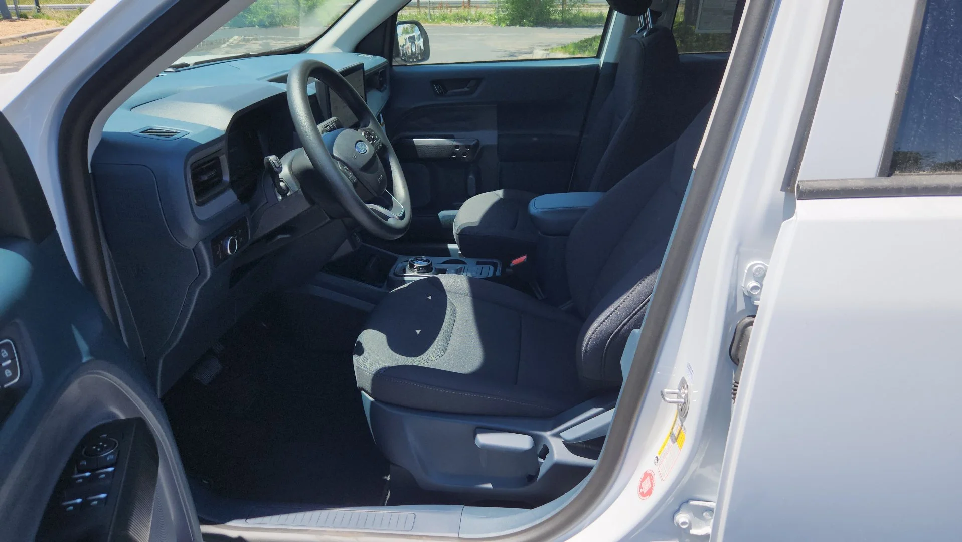New 2026 Oxford White Ford XL image 13