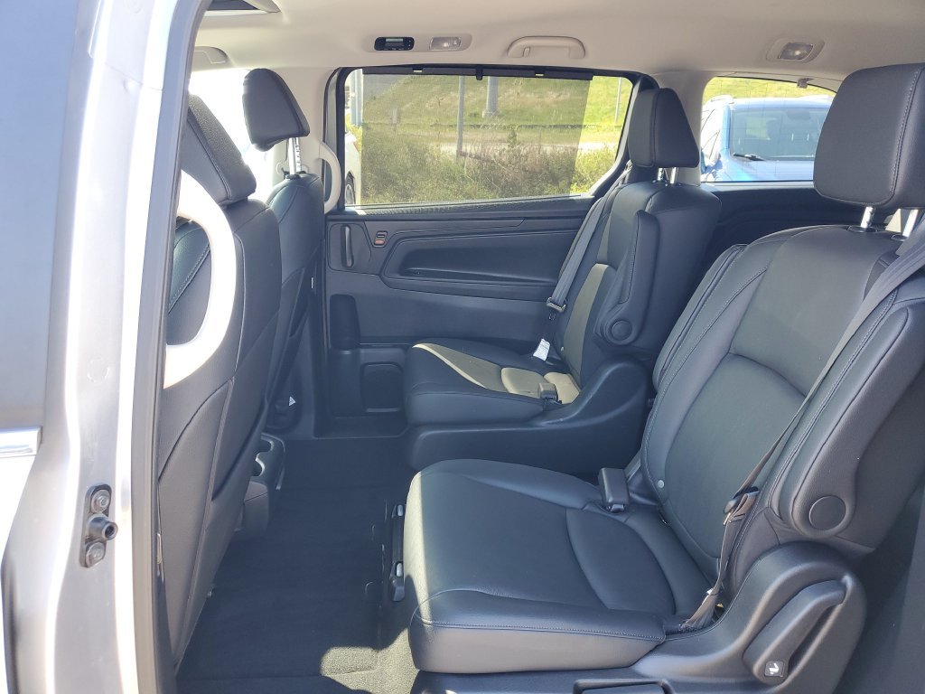 2025 Honda Odyssey EX-L - Photo 14