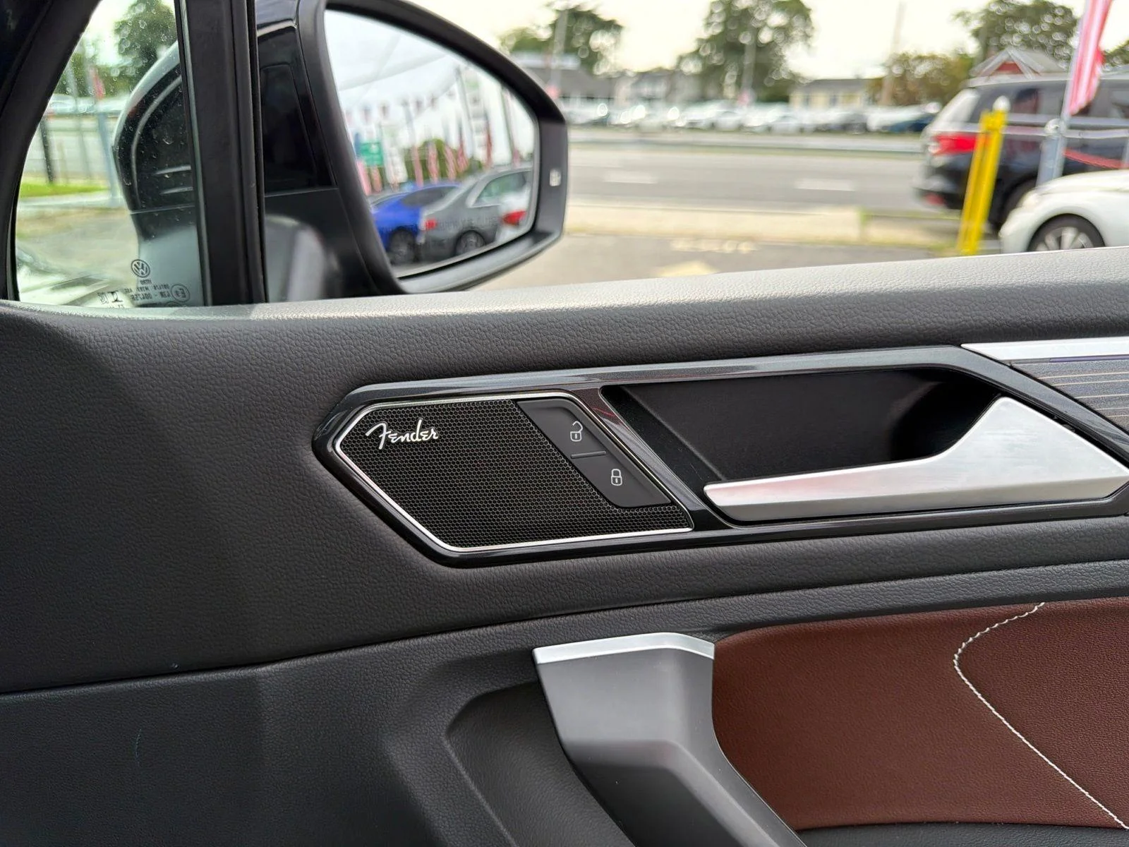 2024 Volkswagen Tiguan SEL R-LINE - Photo 18