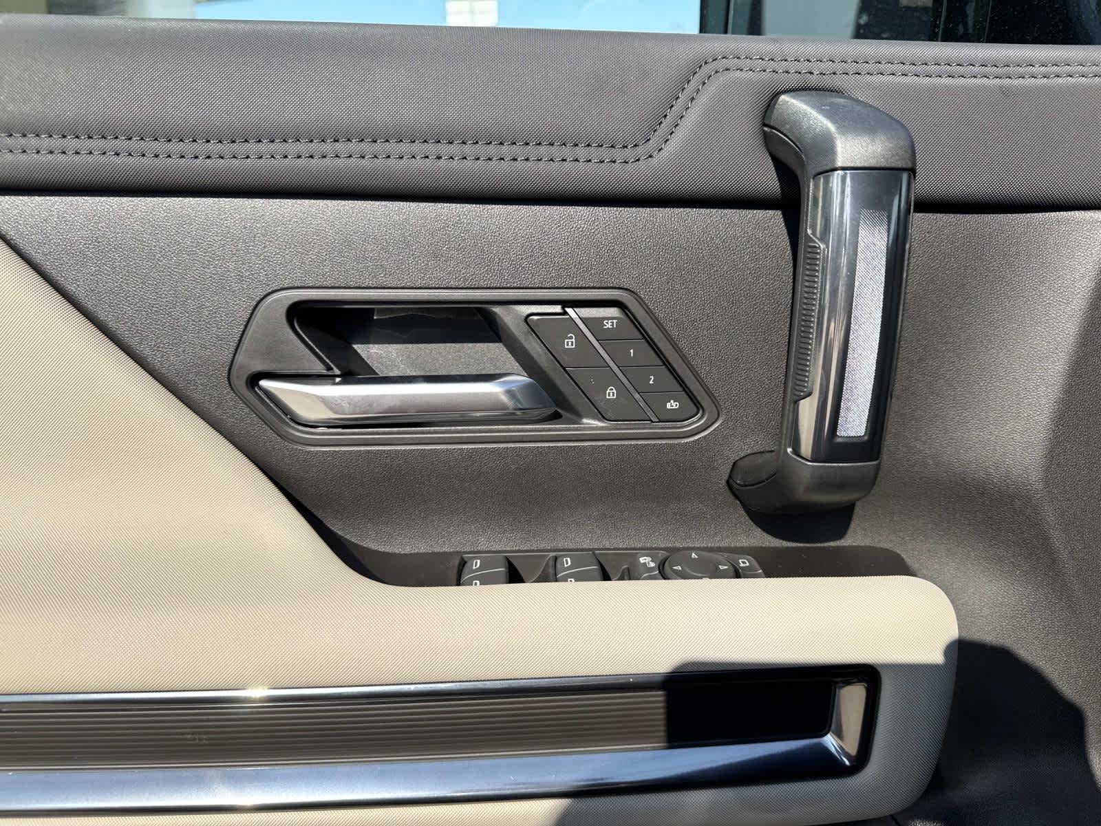 2026 GMC HUMMER EV 2X - Photo 11