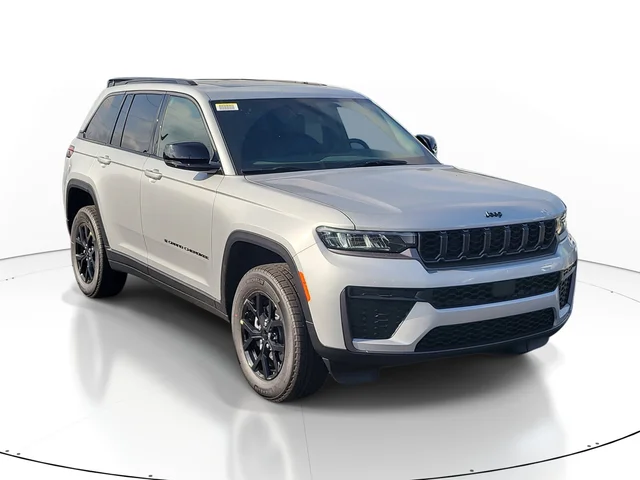 2026 Jeep Grand Cherokee Laredo Altitude