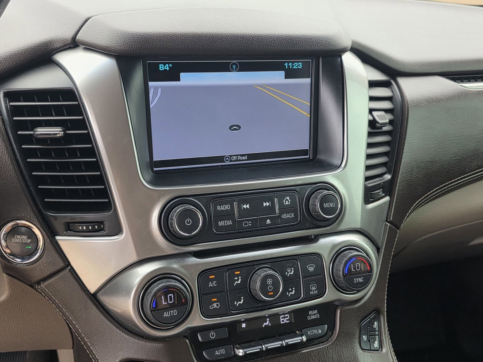 Used 2017 SUMMIT WHITE Chevrolet Premier image 12