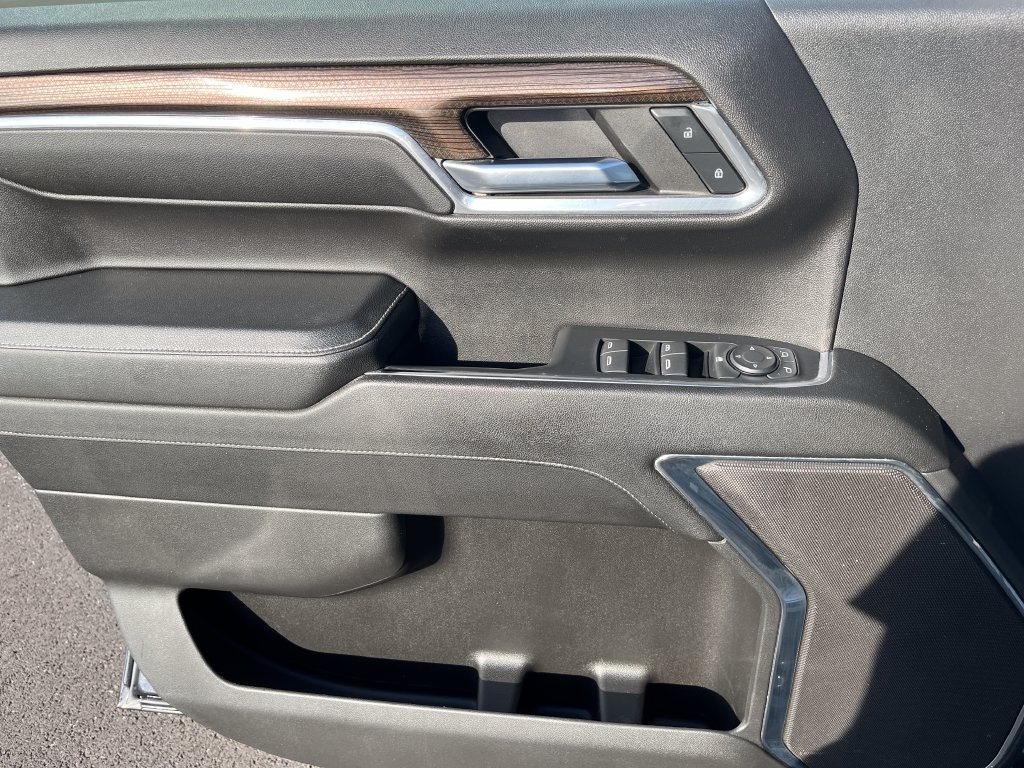 Used 2023 Gray Chevrolet LT image 12