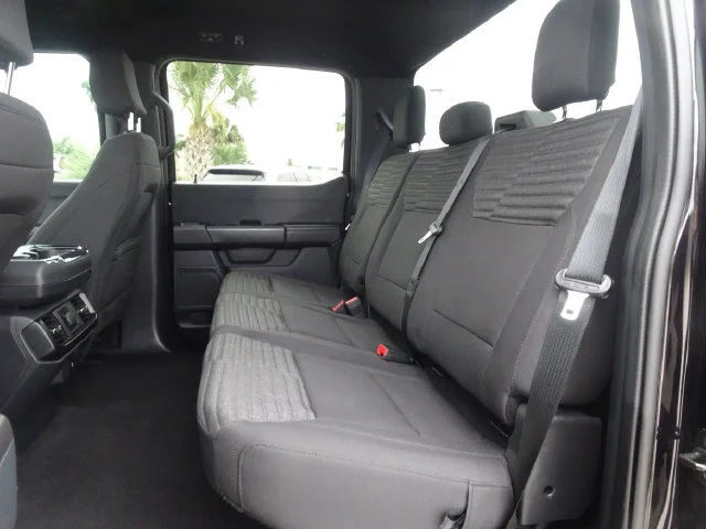 Used 2023 Black Metallic Ford XL image 9