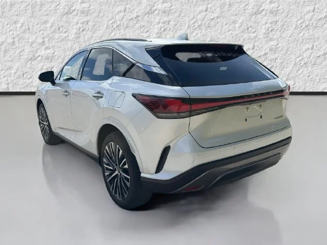 Certified Used 2026 White Pearl Lexus RX 350 Premium+ image 5