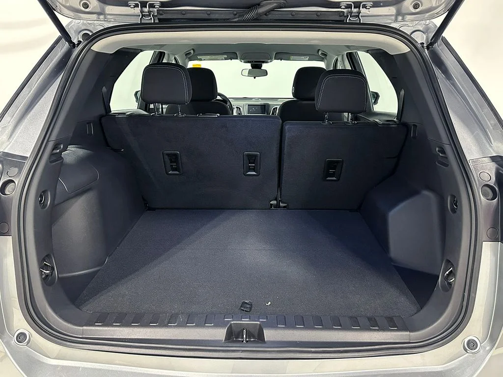 Used 2023 Gray Chevrolet LS image 13