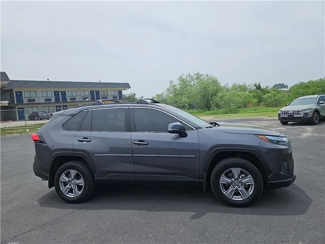 Used 2024 Gray Toyota XLE Front-Wheel Drive image 6