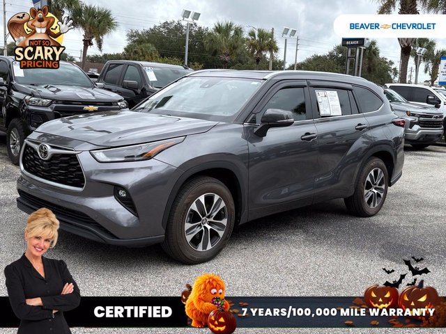 2024 Toyota Highlander LE