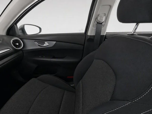 Used 2022 Gravity Gray Kia FE image 15