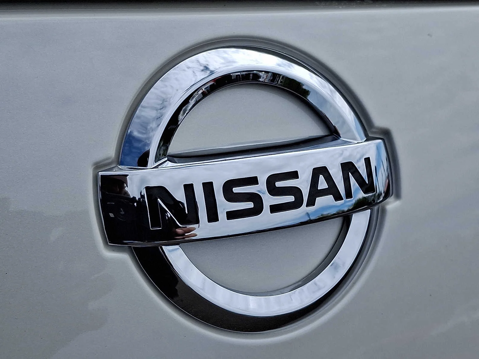 Used 2020 Pearl White Tricoat Nissan NISMO image 27